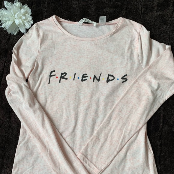 H&M Other - Heathered pink FRIENDS long sleeve tee